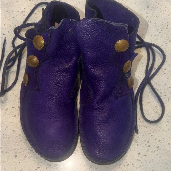 Vibram Deep Purple Leather Footwear